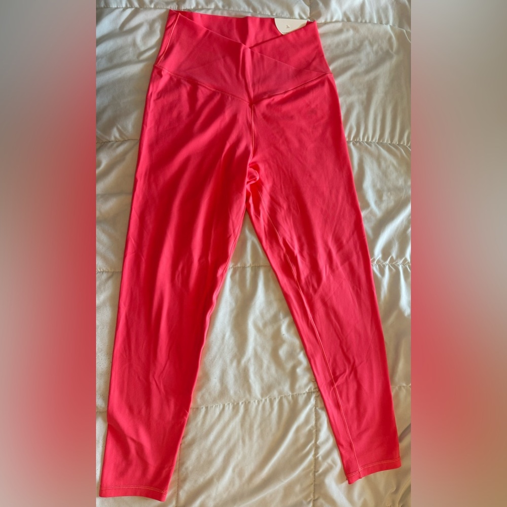 Vibrant Neon Pink Offline RealMe x Aerie Crossover waist 7/8 Leggings size L.